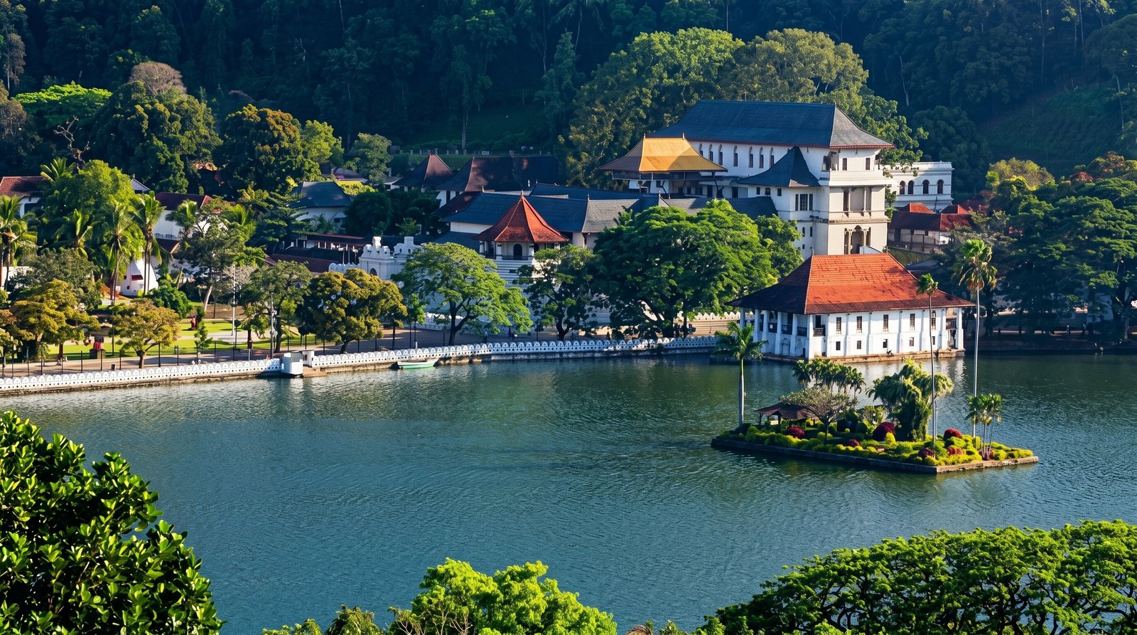 Kandy Lake